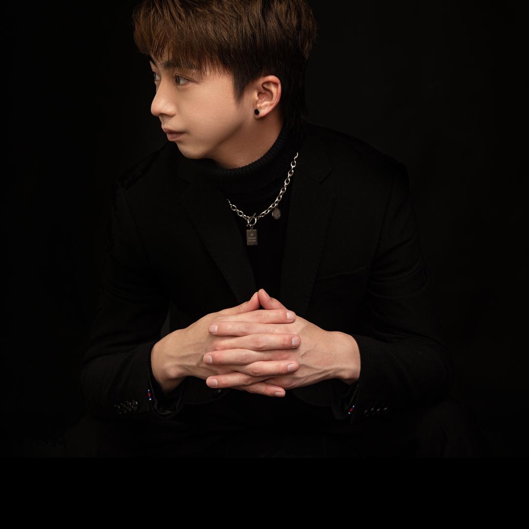 杨迪孝感渼时发型设计