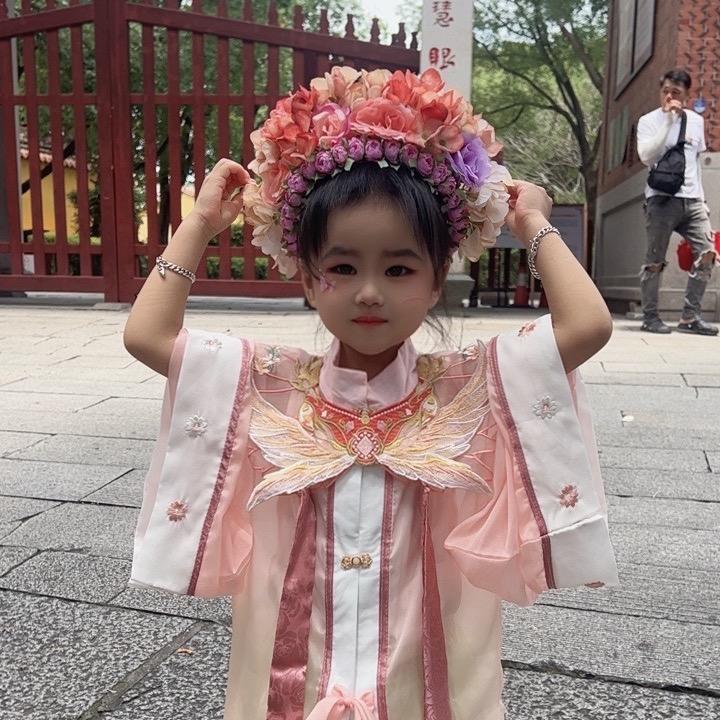 胖胖爱探甲