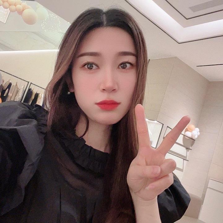柠檬不萌🎀