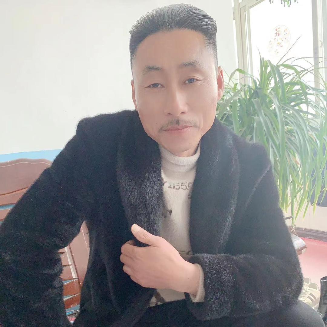徐老板李山华联超市