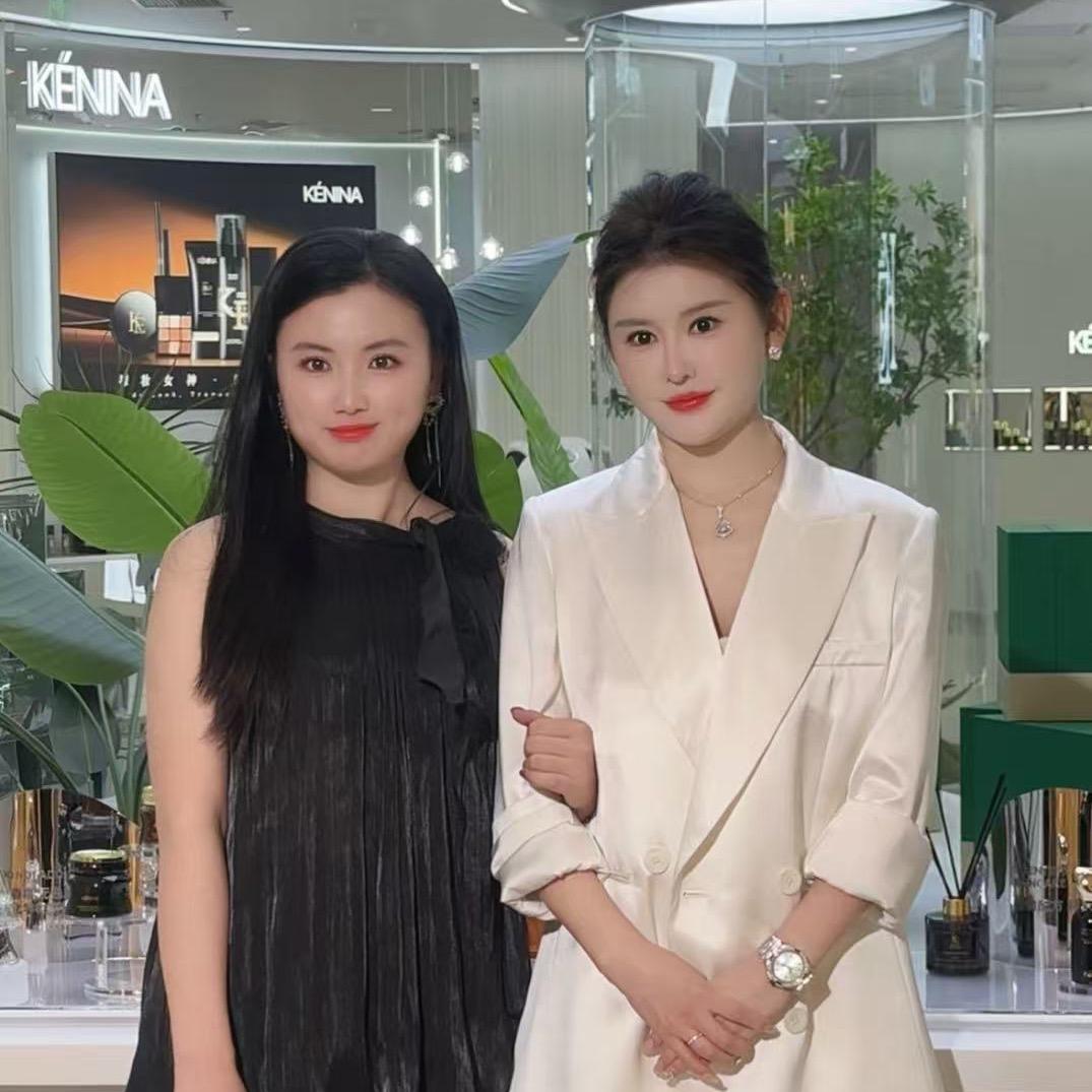 珂尼娜品牌《周周》