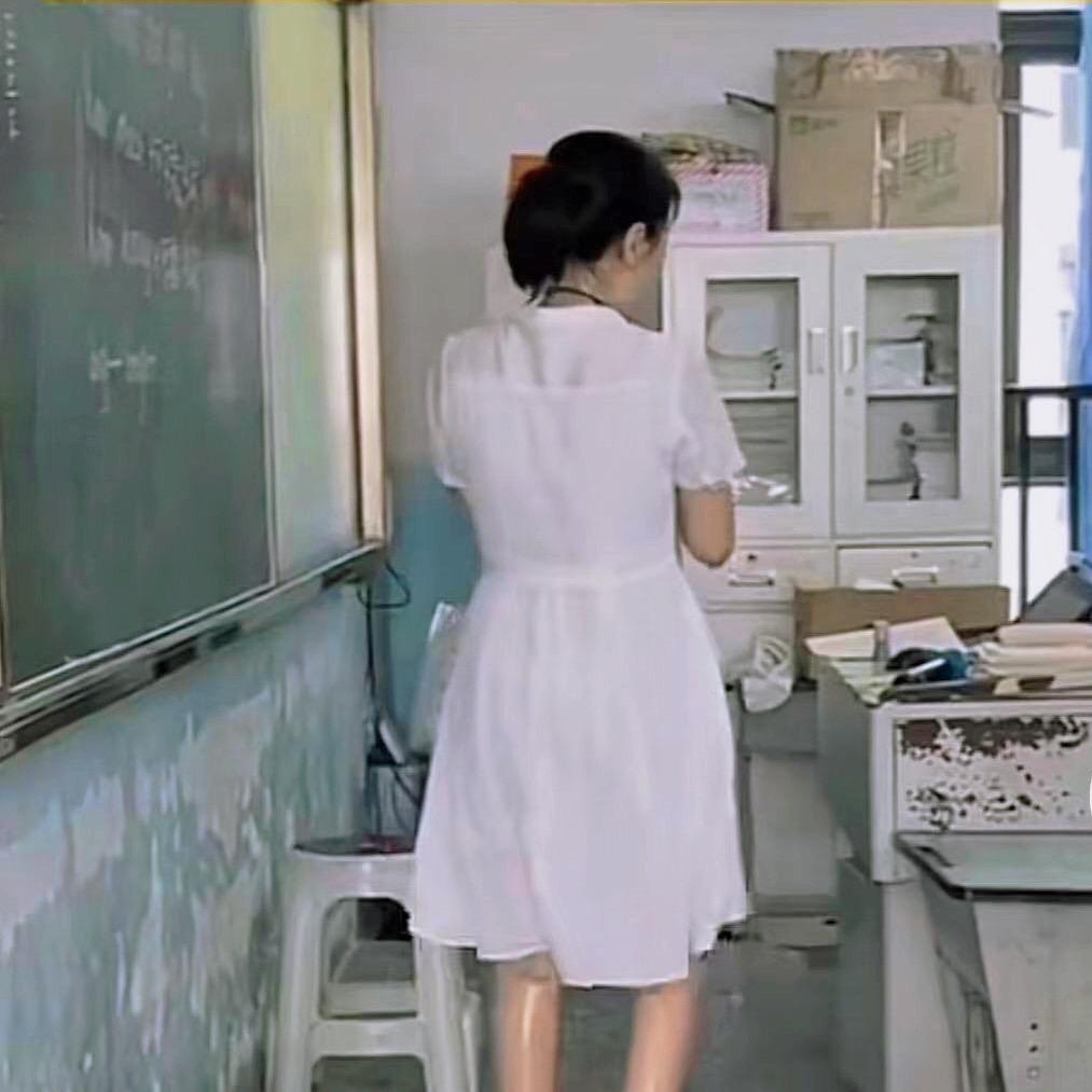 教初中的徐老师