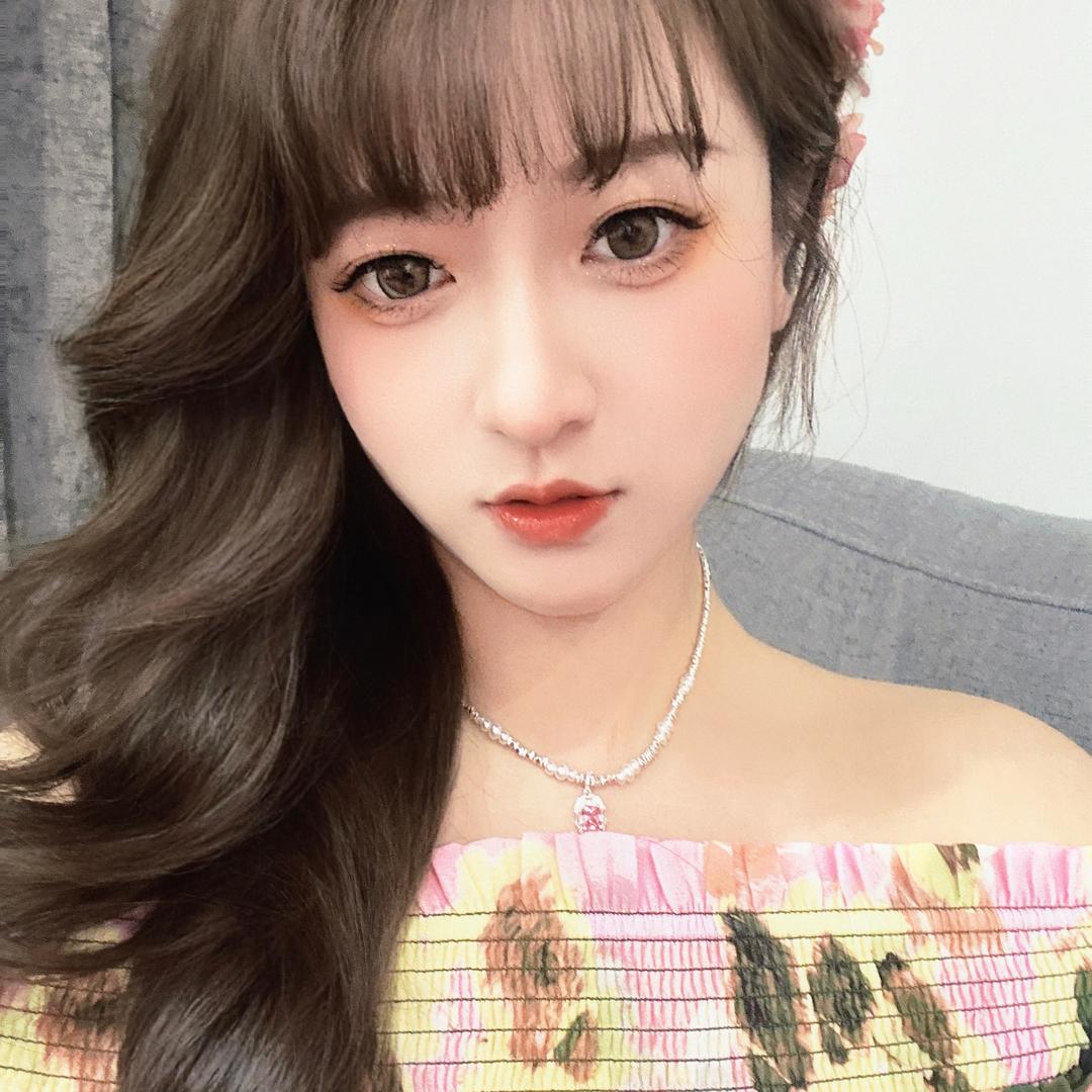 曼漫不经心