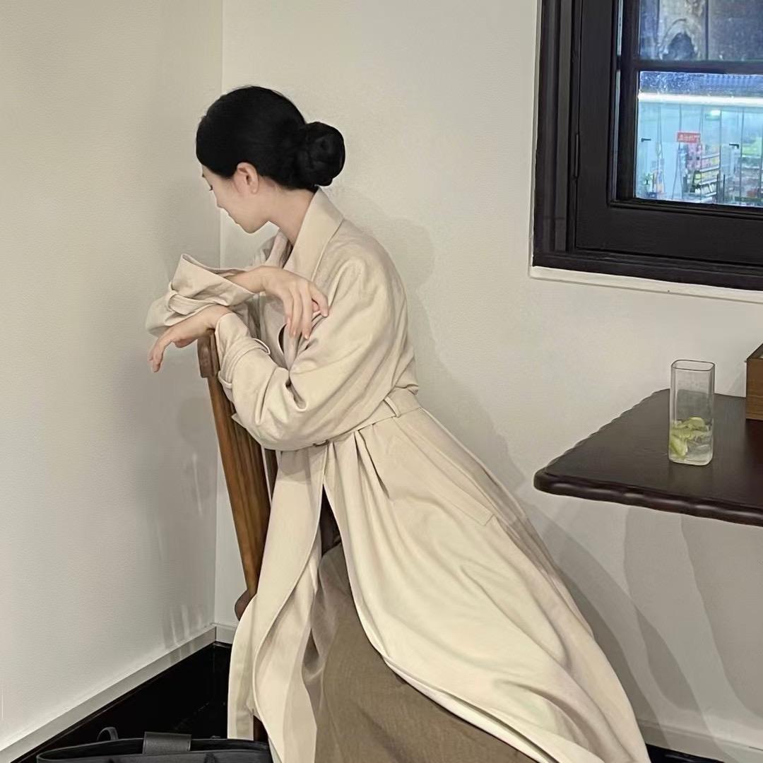 你眉眼里