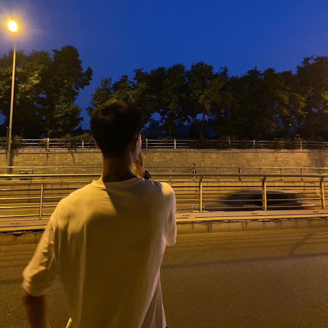 -小新