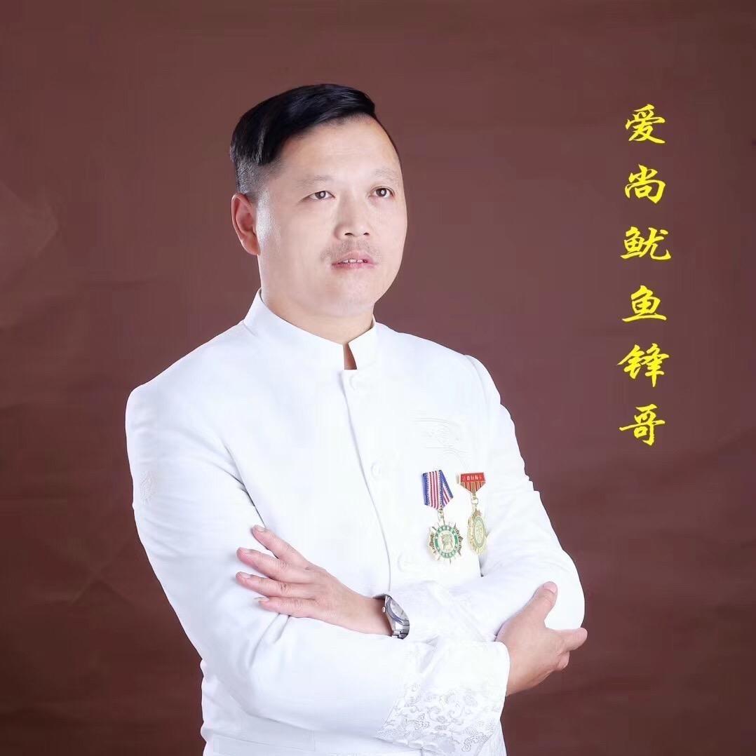 爱尚鱿鱼哥🦑烧烤店长葛市东转盘向西路南
