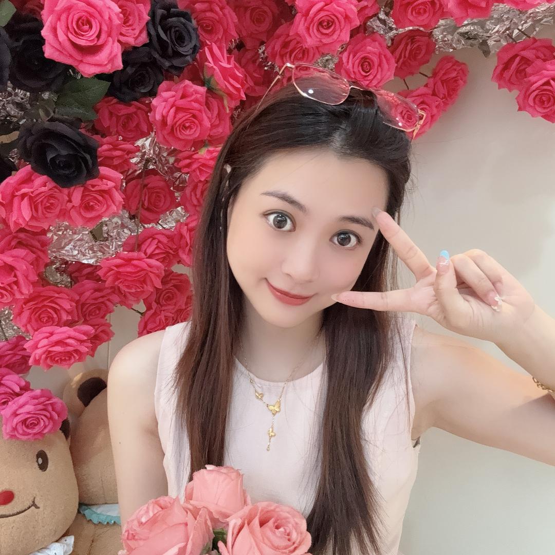 🌈 月下美人😘