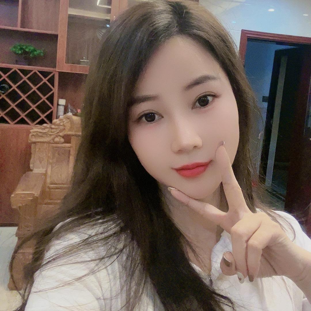 月月😘😘