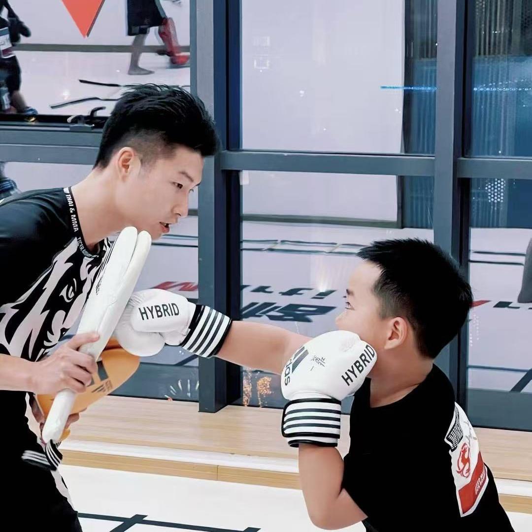 少年仁综合格斗—许诚