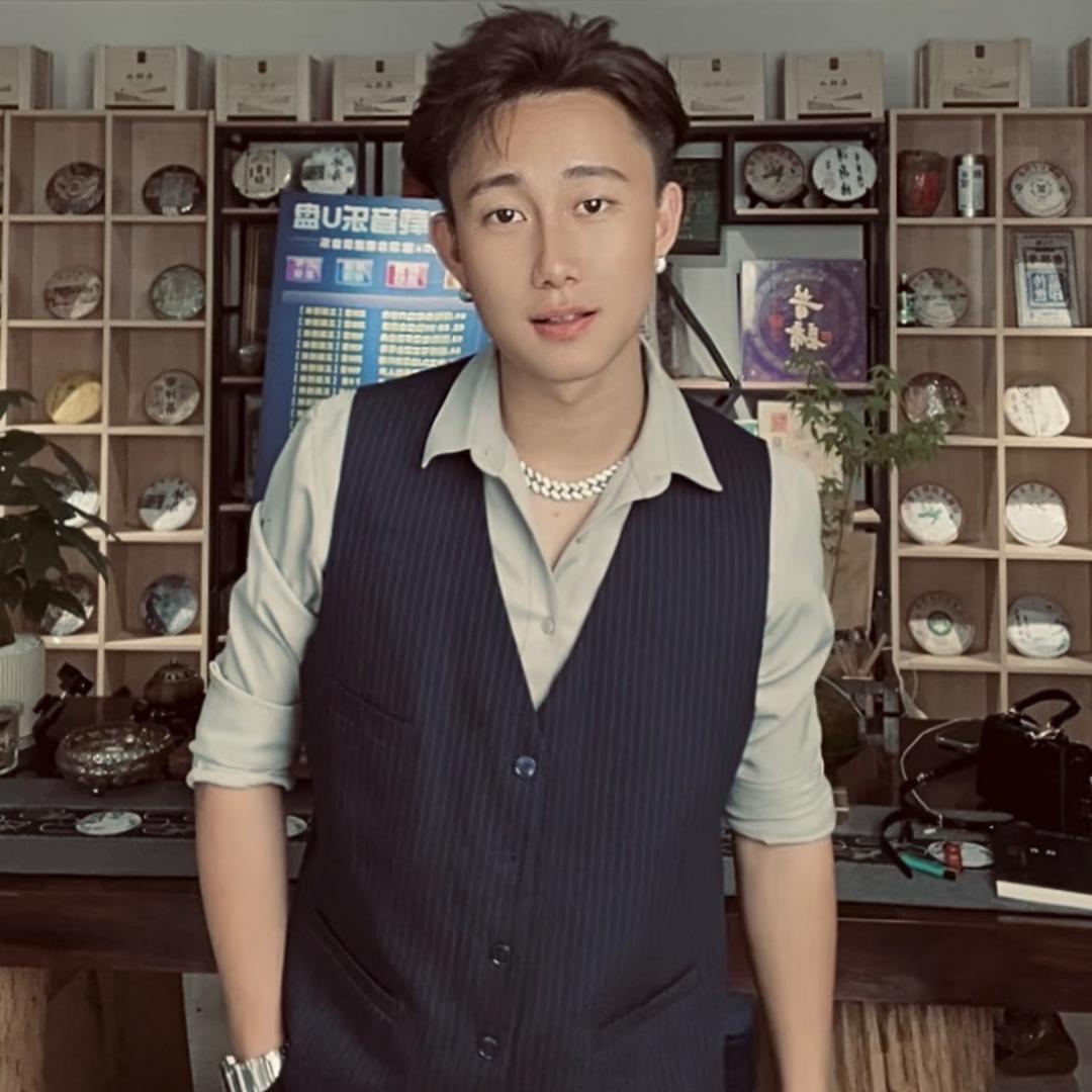 向铭