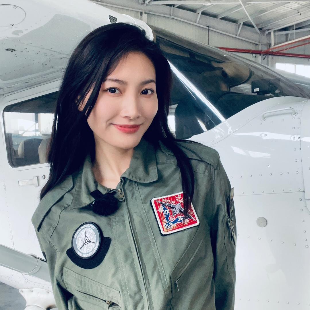 Flying娜