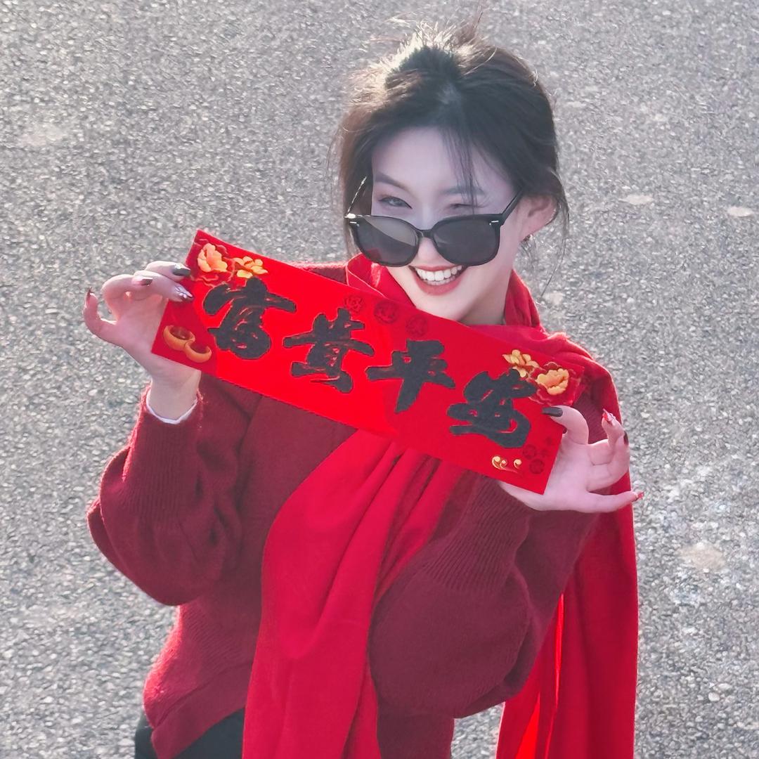 New Star啦啦队队长西西