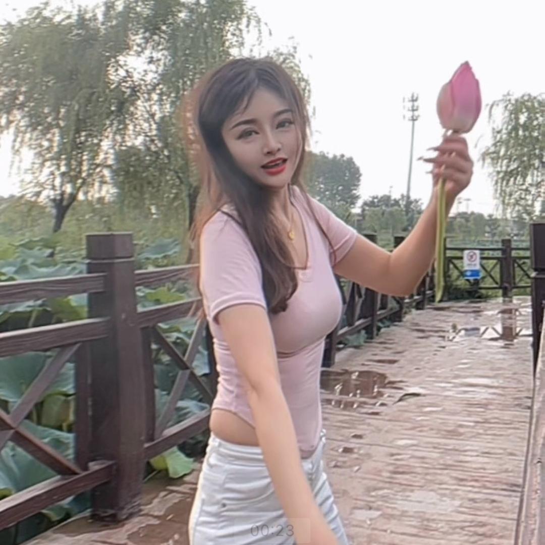 二 妮