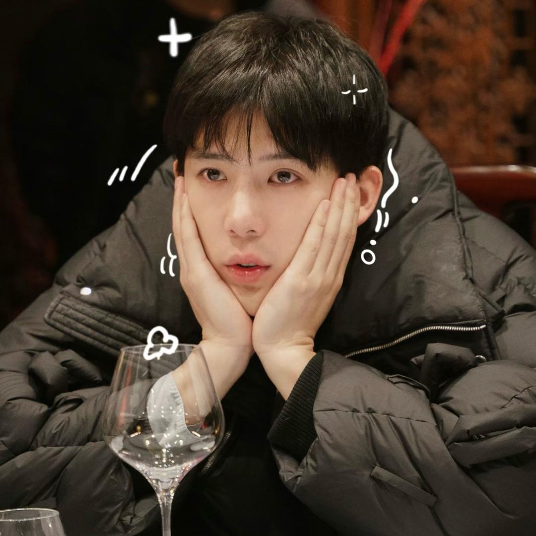 闪亮的屁灯儿✌︎·͜·