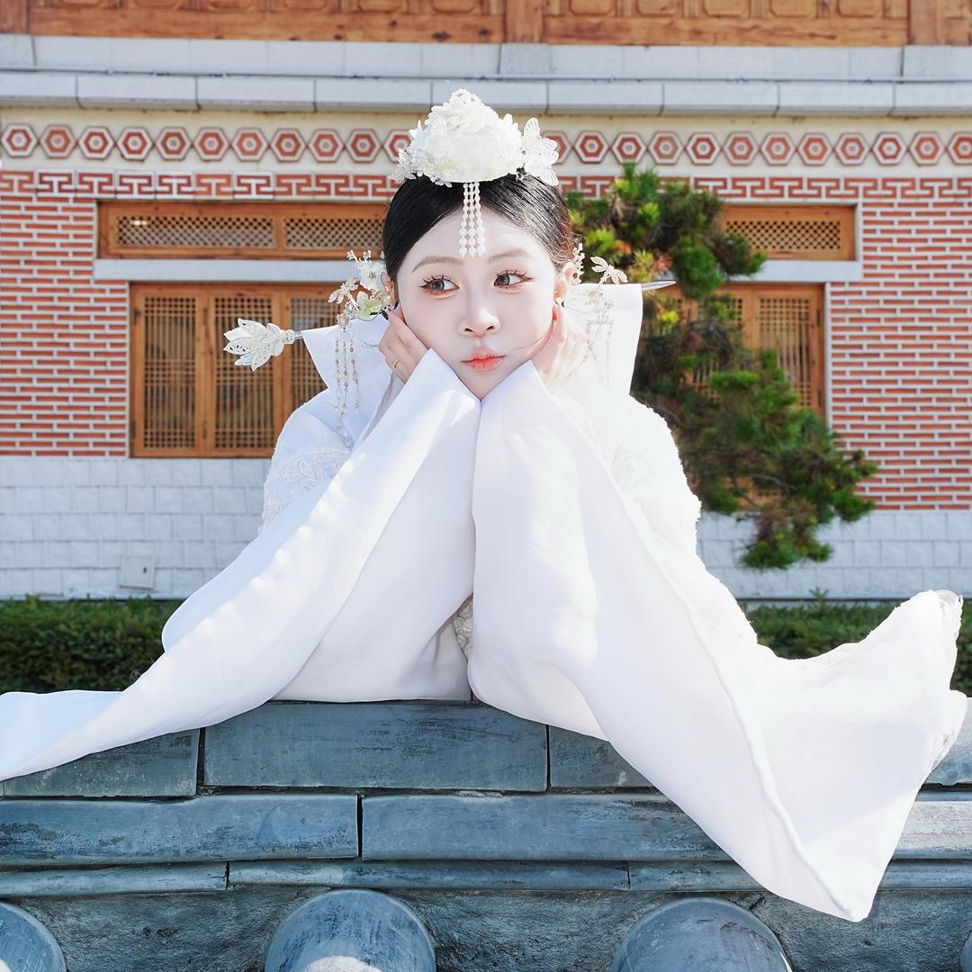 女亭·