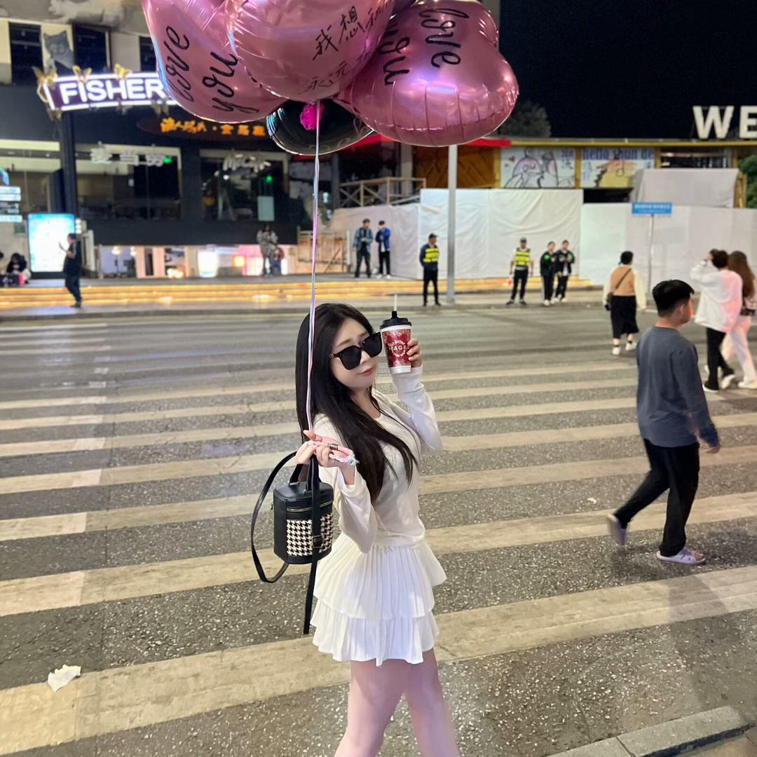 士多啤李小姐💐