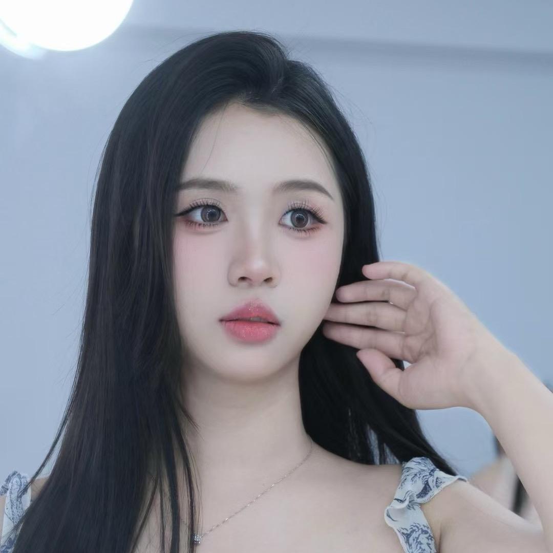 爱化妆的化妆师