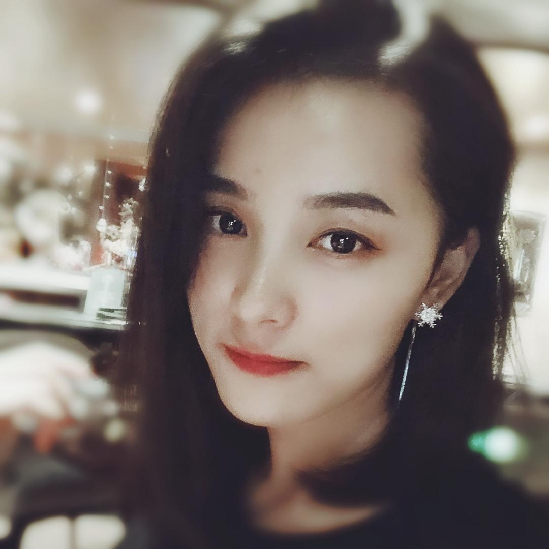 奢侈品老板娘佳壹