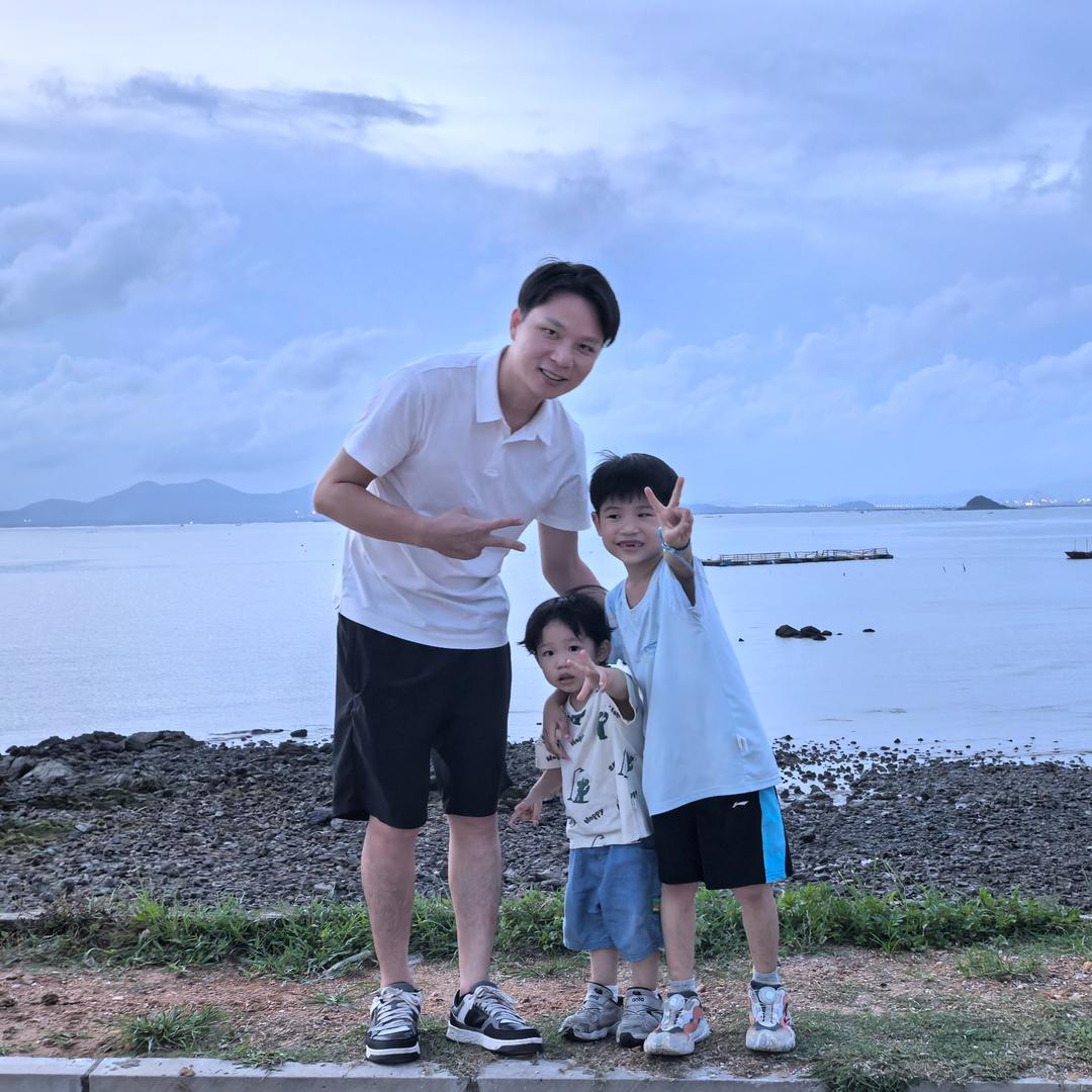 小曾同学👨‍🎓