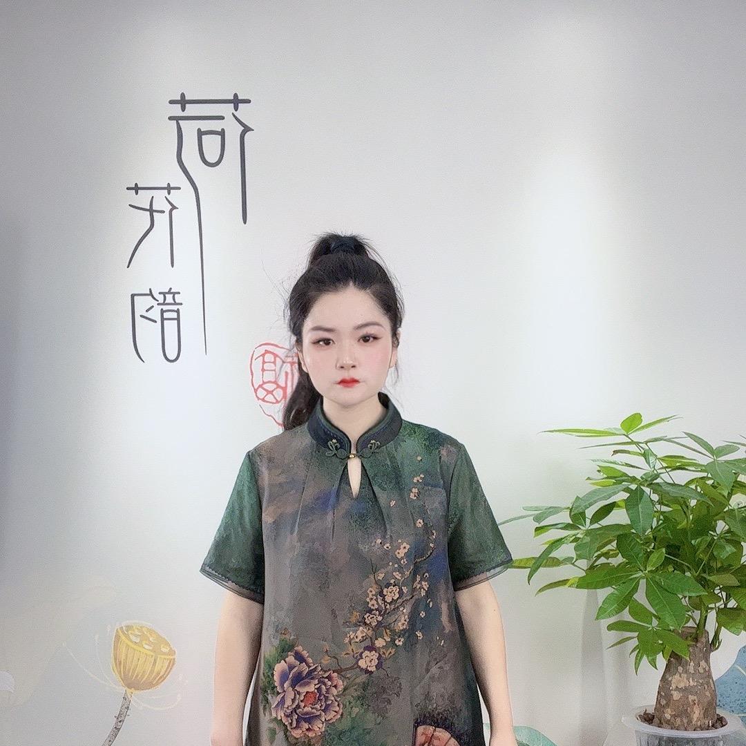 香衣坊精品女装店