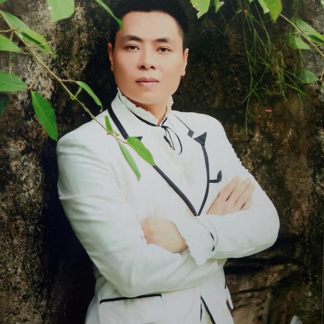 湛源二手车军哥