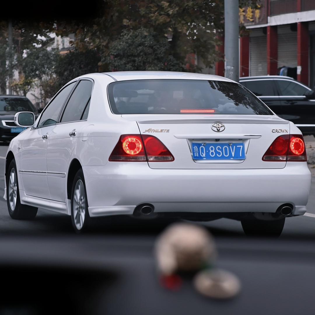 袁先生  中古車房