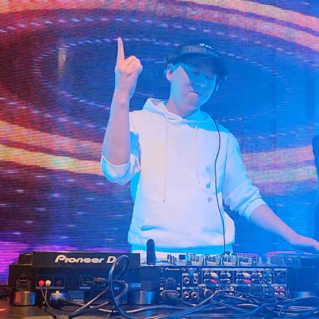 DJ拉客