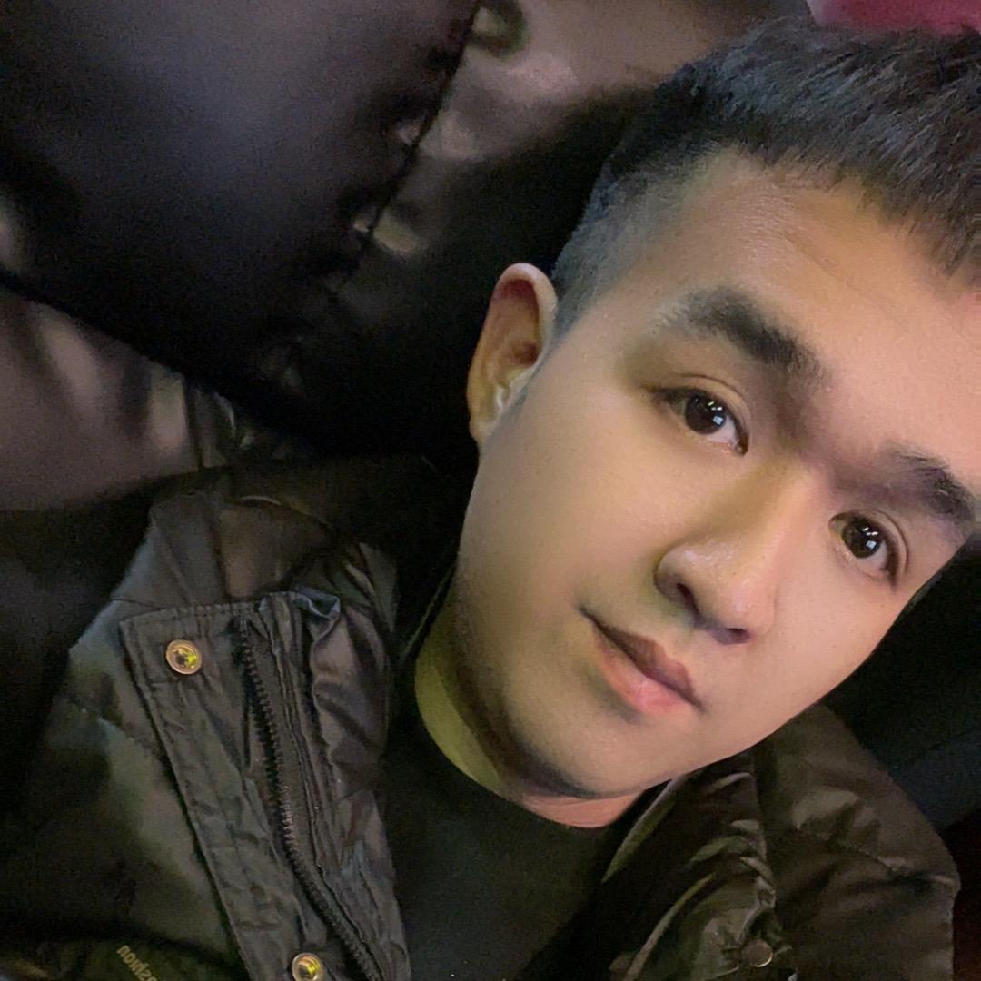 丶爱黄昏的小罗