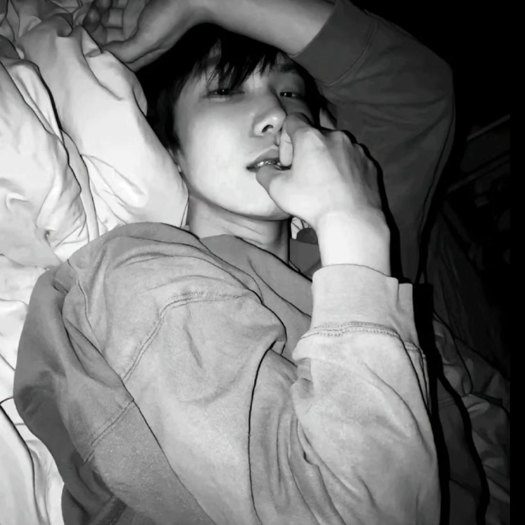 难圆月 ￴ ￴￴