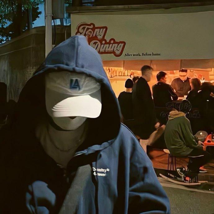 🌈*有小熊陪着你看月亮