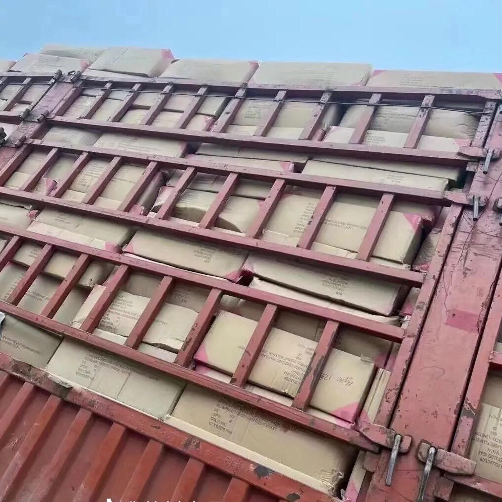 外贸男女尾货服装供应链