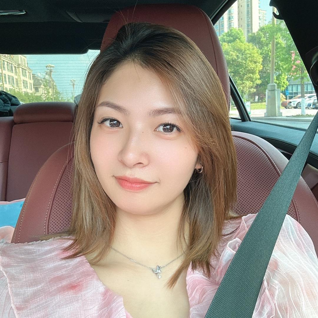 小小梅～