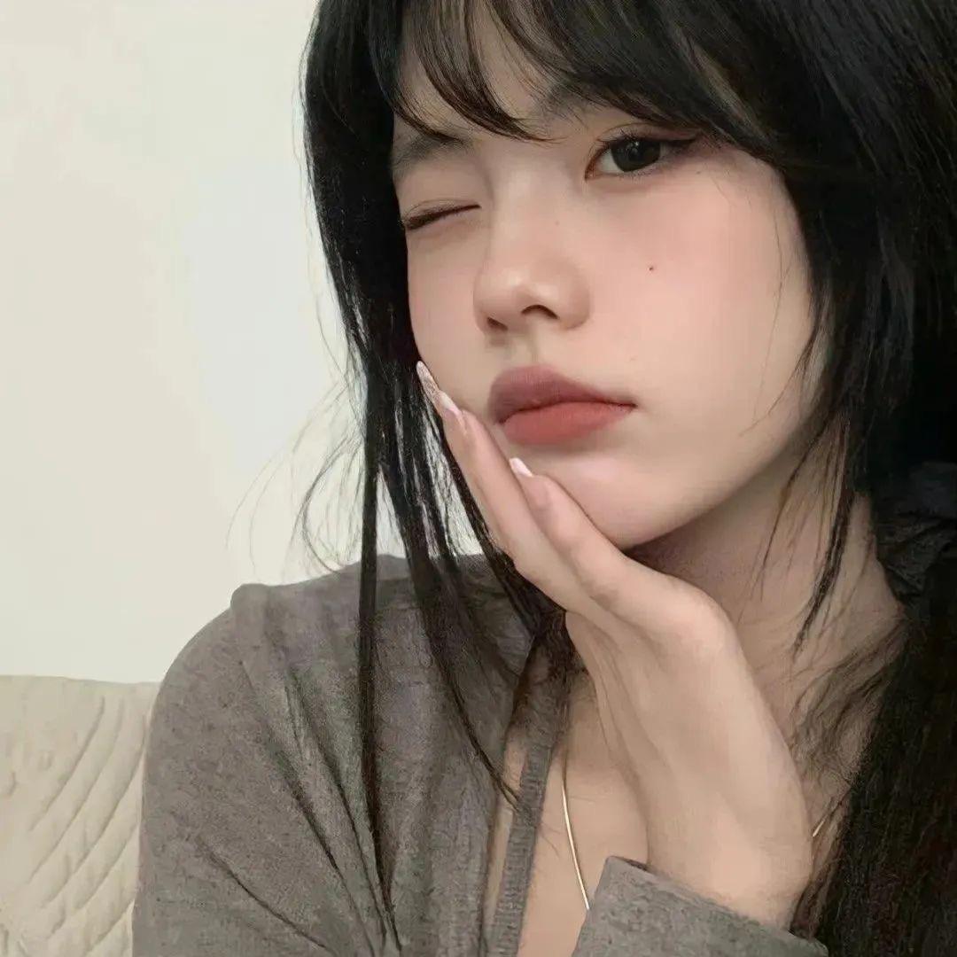 YY。