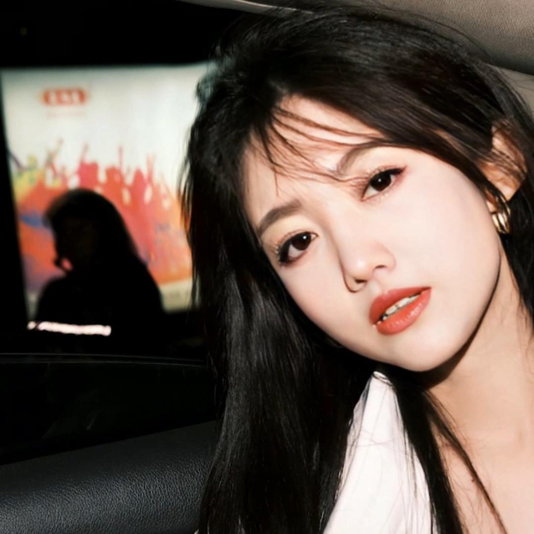 ι　　桃幺幺°τ