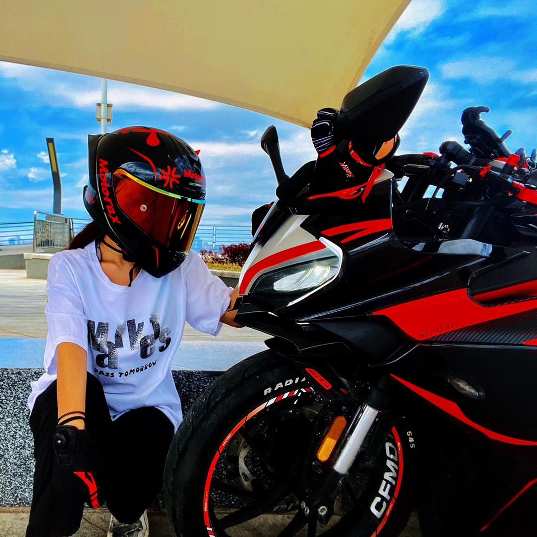 暴躁的鸭鸭🏍️