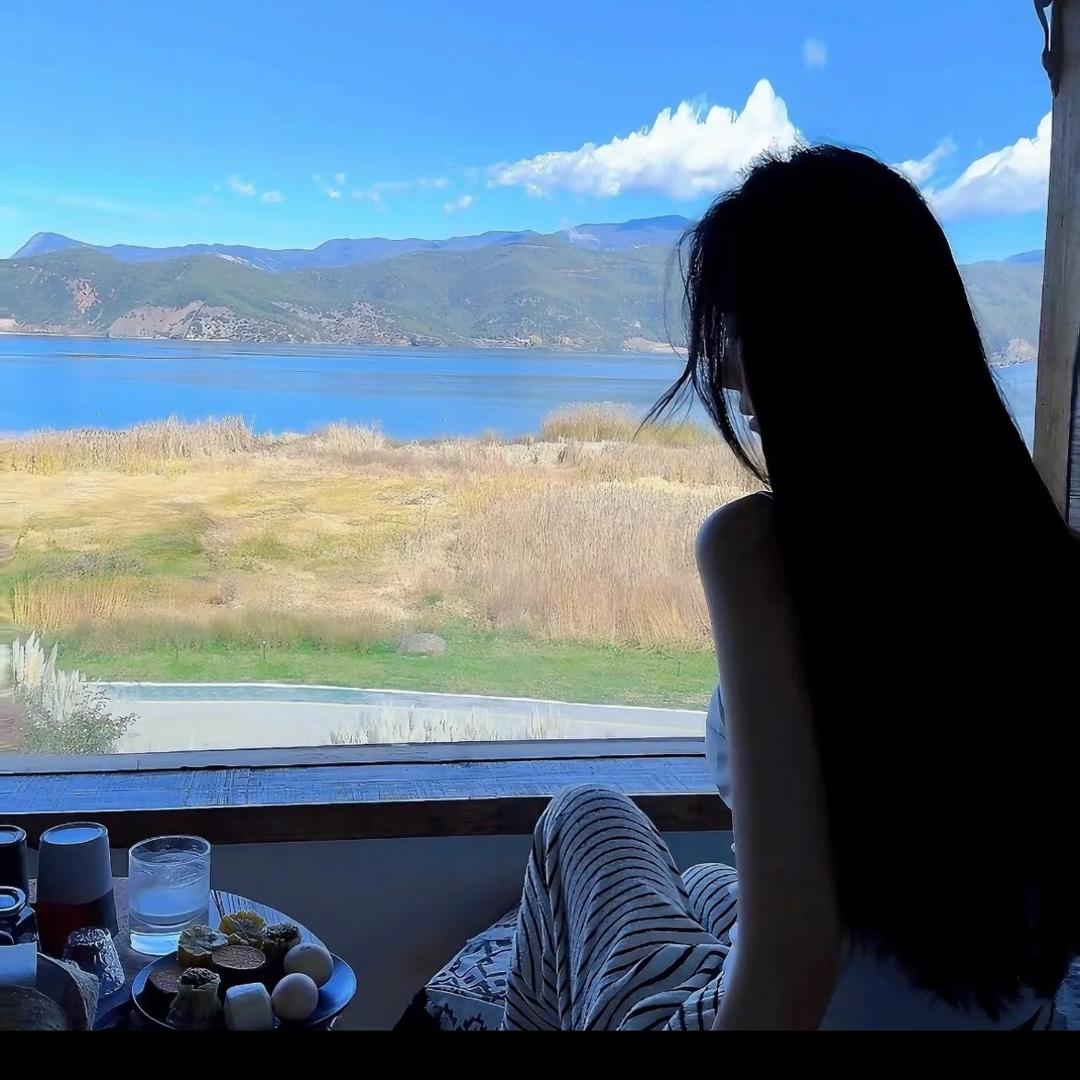 美女的事你少管