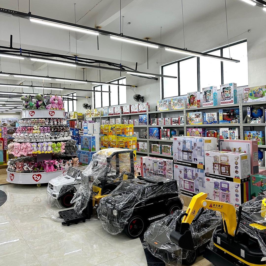 胡湖玩具工厂