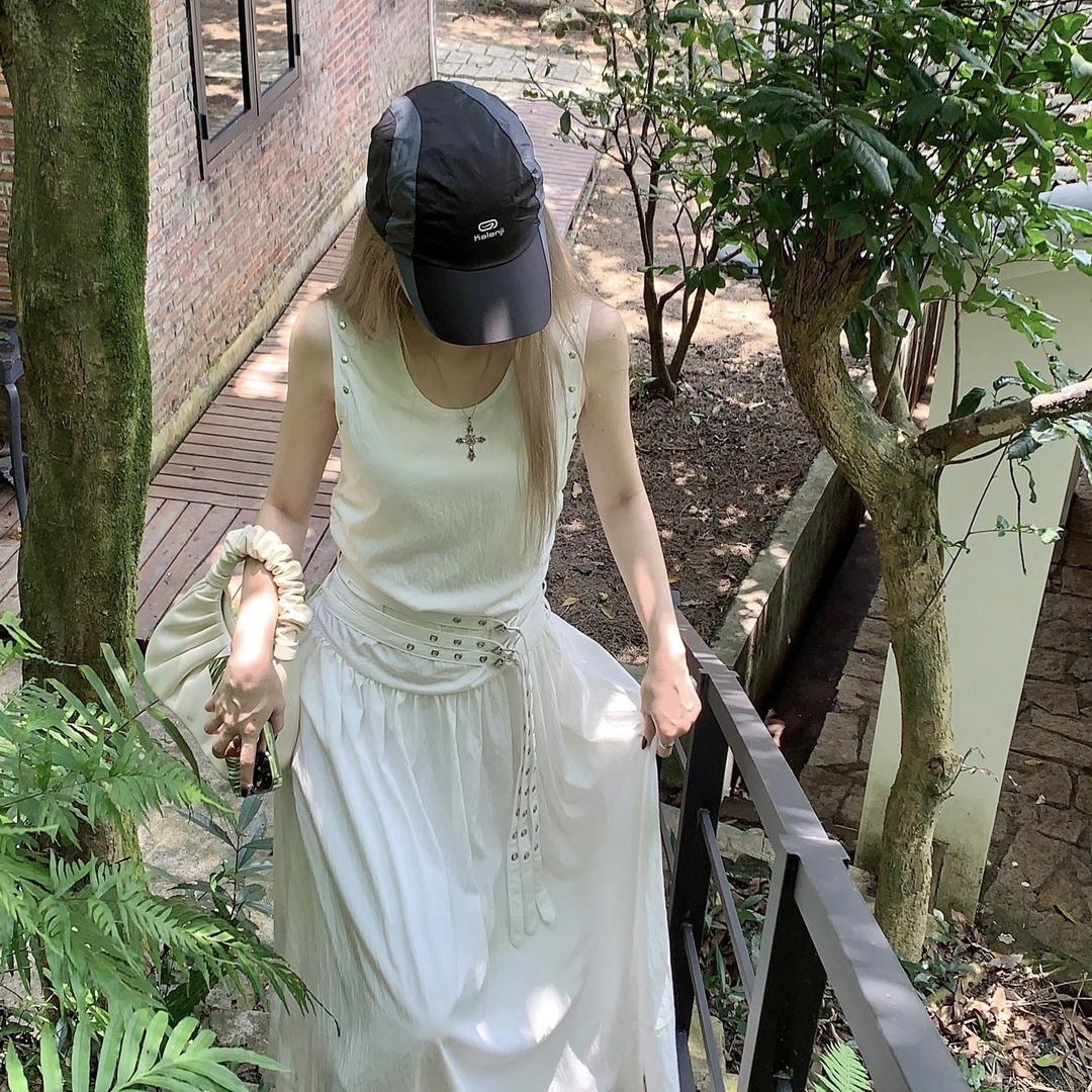 轻言女装（可批发）