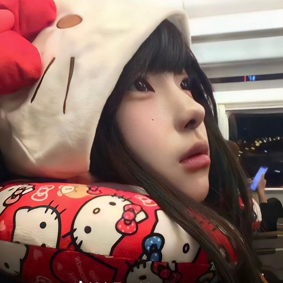 (●♡∀♡)