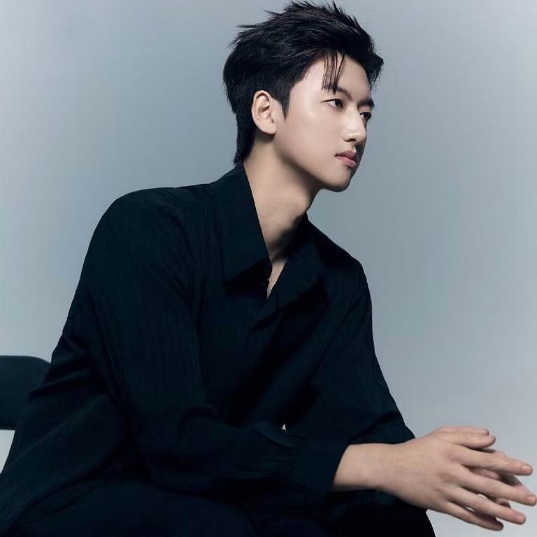 安丘市屿白发型工作室