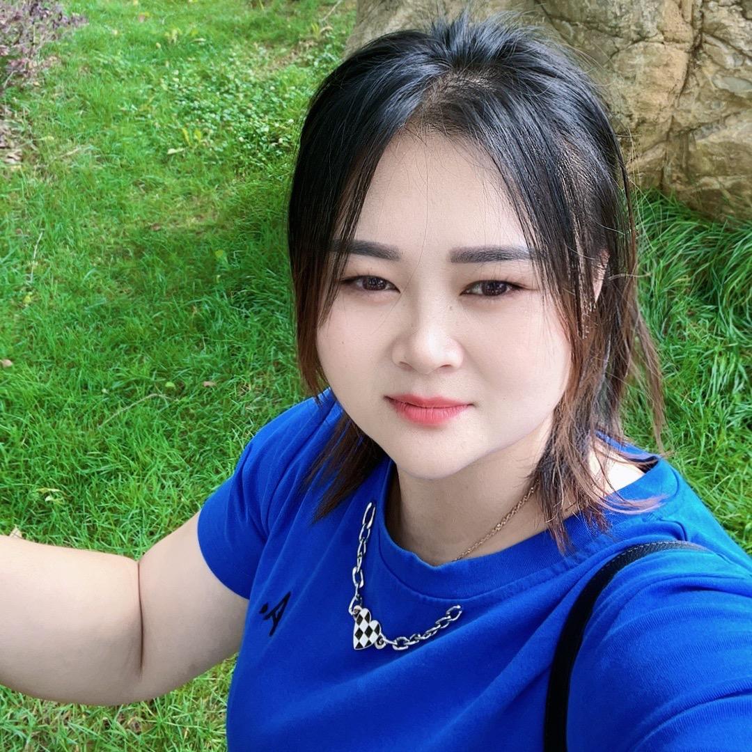 李欣