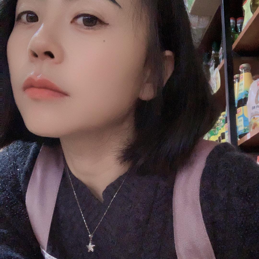 (ง •̀_•́)ง 猪丫头🍀