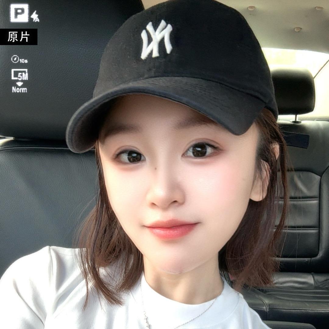 憨 憨 .