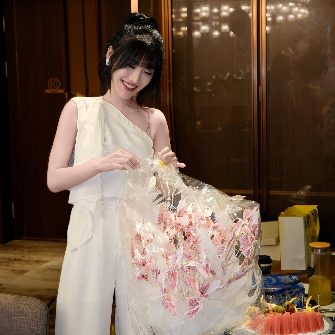 莱莱菜菜