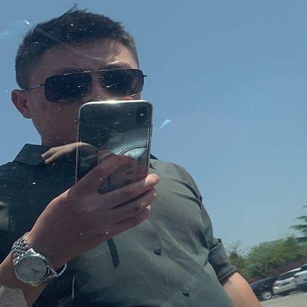 请叫我（蛮）哥哥