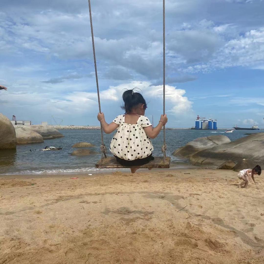 向阳而生🌻