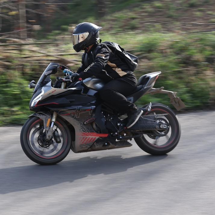 零点酒吧📷（318进藏成功）