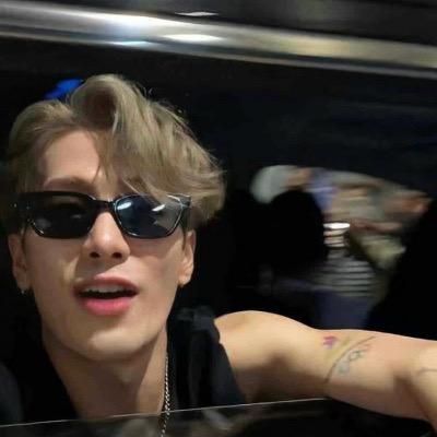 对我就是王嘉尔