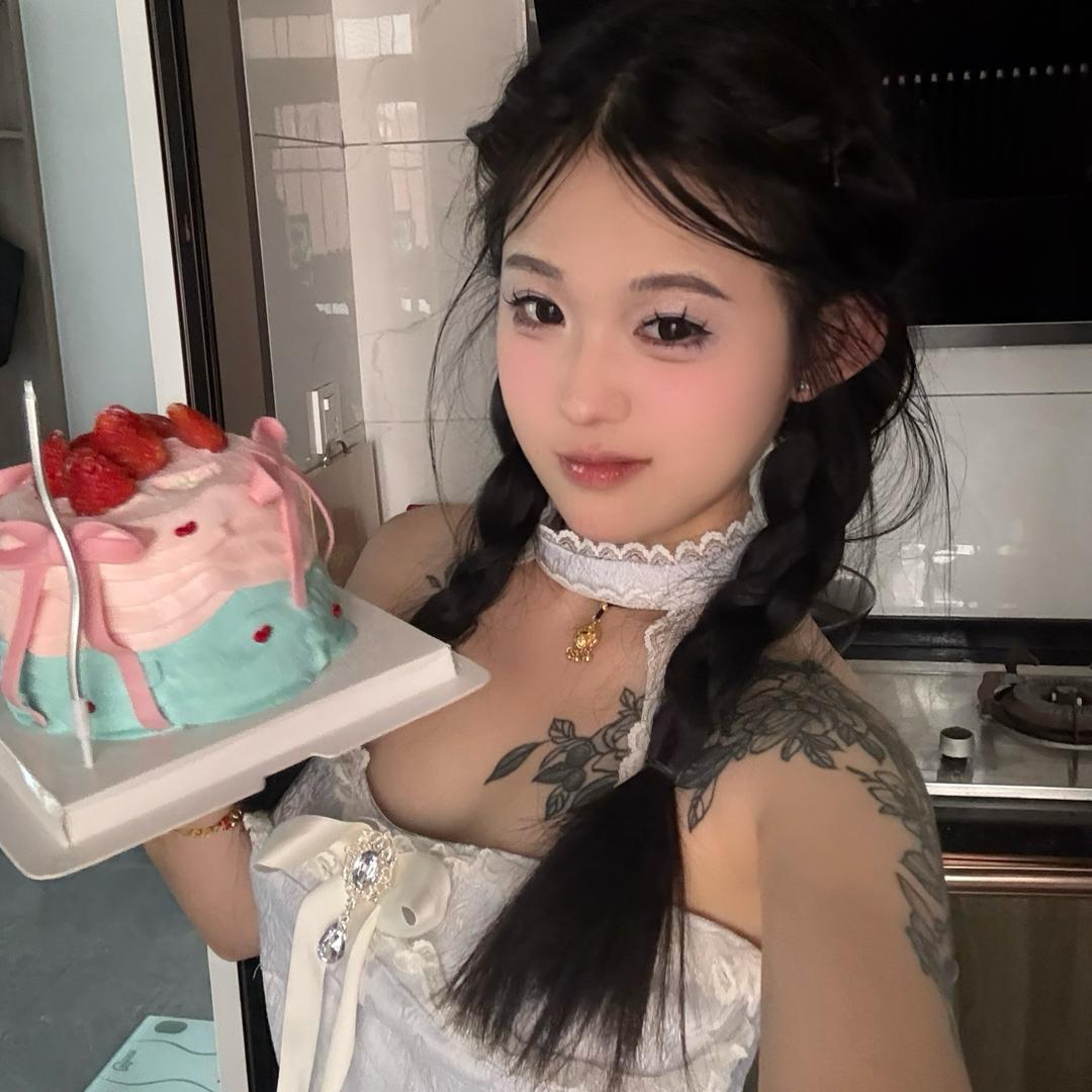 美羊羊.