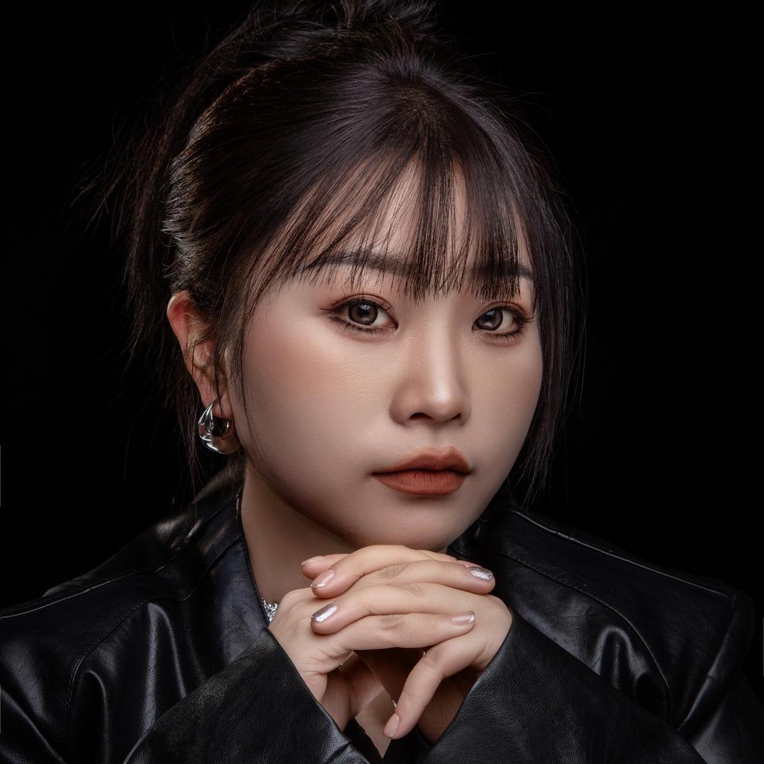 广元玛雅美妆职校杉杉老师